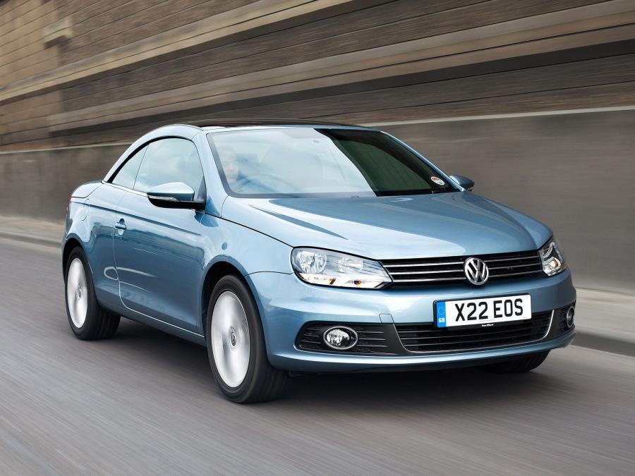  Volkswagen Eos 2.0 TDi BlueMotion 2010 года  (UK) (фото 11 из 29)